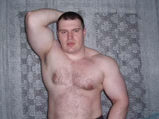 00MuscularGuy