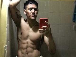 striptease chatroom DereckHarris