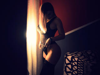 Picture of the sexy profile of EbonyEssence, for a very hot webcam live show !