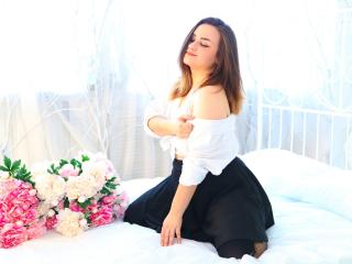 Picture of the sexy profile of LifeIsLove, for a very hot webcam live show !