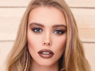 Picture of the sexy profile of SonicG, for a very hot webcam live show !