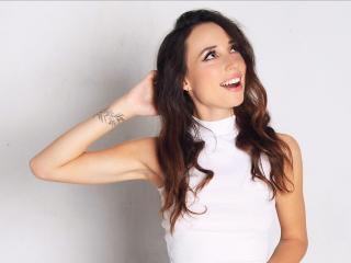 Foto del profilo sexy della modella SweetSonyaS, per uno show live webcam molto piccante!