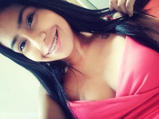 Picture of the sexy profile of ZoniaGomez, for a very hot webcam live show !