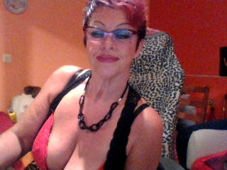 Bettina - Live porn & sex cam - Img 8