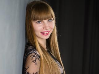 PaigePainal - Chat hard avec une Très belle créature très sexy européenne  