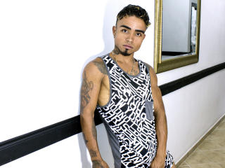 תמונת פרופיל סקסית של ValentinMorris למופע חי מאוד סקסי!